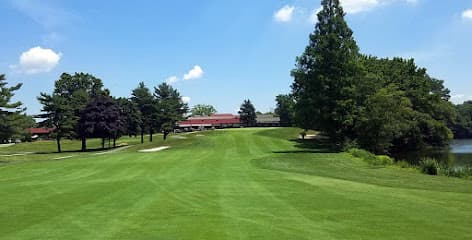 Lake Success Golf Club